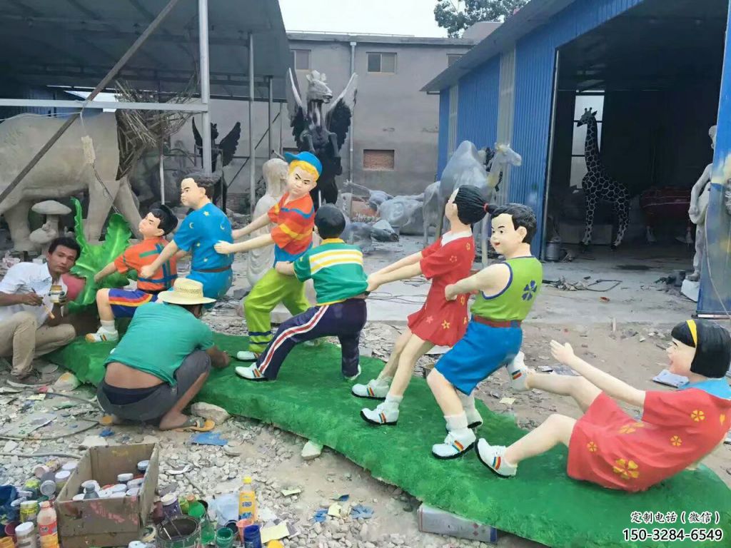 拔蘿卜雕塑廠家，兒童玩耍雕塑，玻璃鋼童趣人物小品