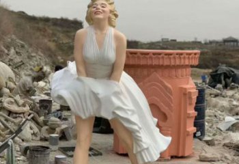 愛莎雕塑廠家，彩繪卡通雕塑，玻璃鋼愛莎雕塑制作