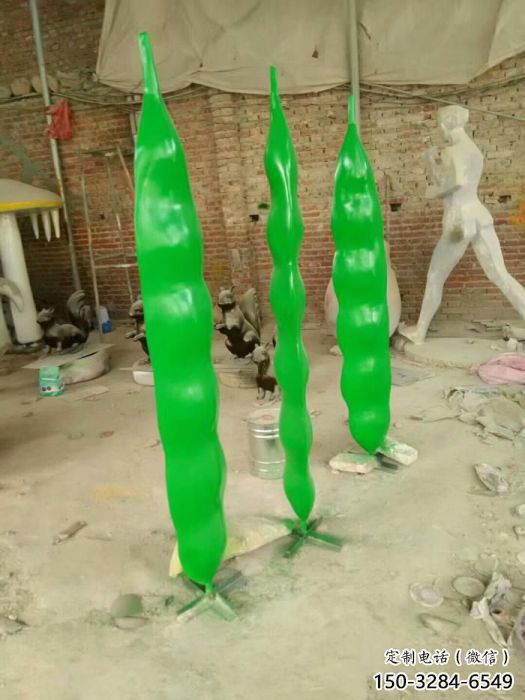 豆角雕塑廠家，仿真蔬菜雕塑，公園玻璃鋼豆角雕塑