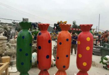 糖果雕塑廠家，仿真景觀小品，玻璃鋼彩繪糖果雕塑擺件