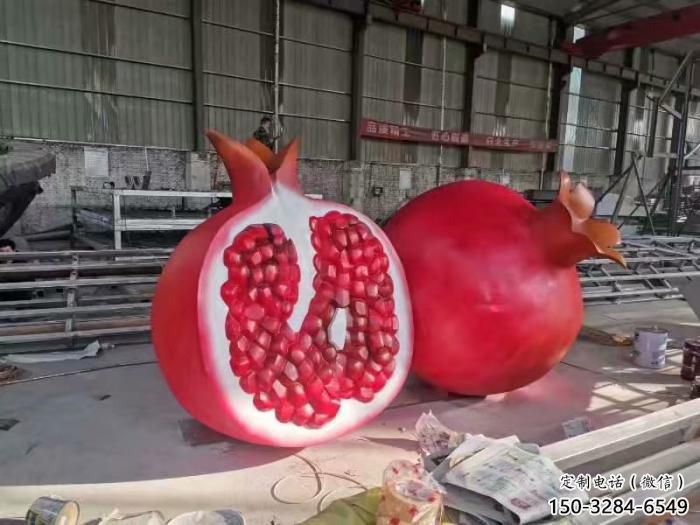 石榴雕塑廠家，仿真水果雕塑，玻璃鋼彩繪石榴雕塑