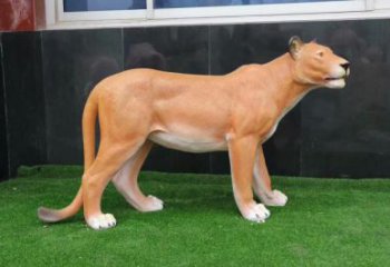 豹子雕塑廠家，仿真豹子雕塑，園林玻璃鋼動物小品