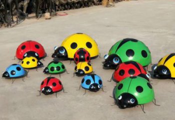 甲殼蟲雕塑廠家，仿真昆蟲擺件，園林玻璃鋼甲殼蟲雕塑小品