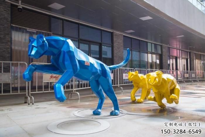 豹子雕塑廠家，商業(yè)街動物小品，幾何豹子雕塑制作