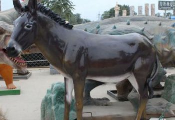 駿馬雕塑廠家，動物景觀擺件，玻璃鋼仿真駿馬雕塑廠