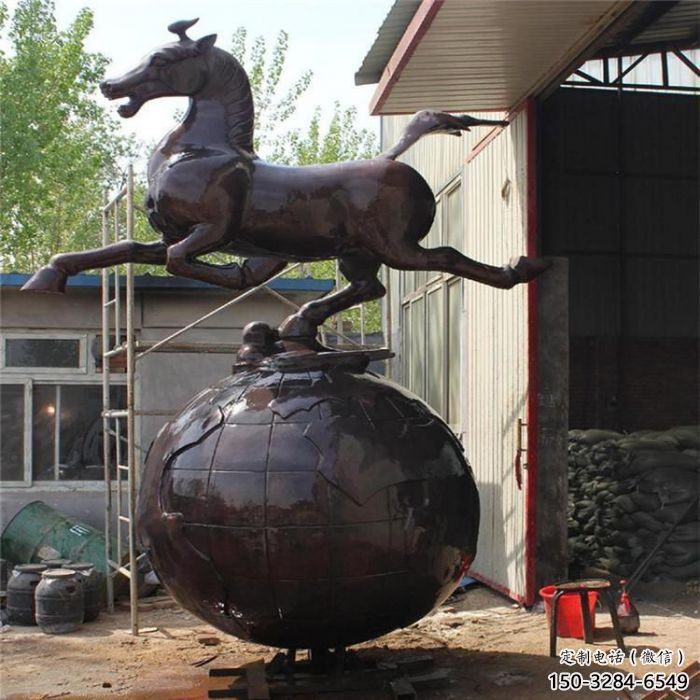 馬踏飛燕雕塑廠家，售樓處動物小品，古銅色仿真動物擺件