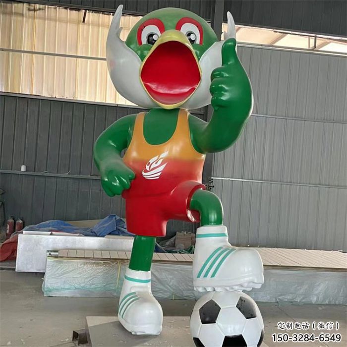 飛鳥雕塑廠家，卡通動物小品，玻璃鋼彩繪飛鳥雕塑廠