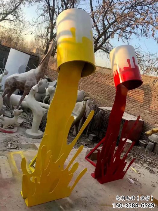 古銅色油漆桶雕塑 大型城市雕塑 商業(yè)街?jǐn)[件