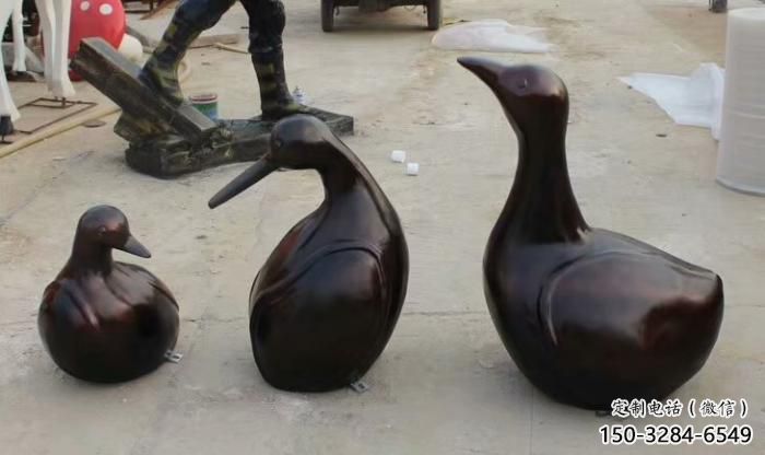 仿古天鵝雕塑 庭院彩繪雕塑 田間小品