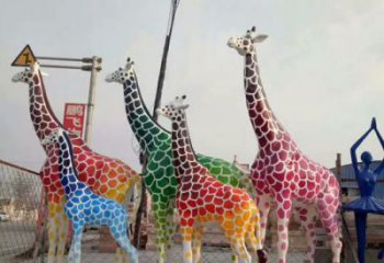 售樓處長頸鹿雕塑 商業(yè)街景觀雕塑 動物擺件