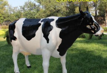 廣場(chǎng)奶牛雕塑 公園仿真雕塑 抽象擺件