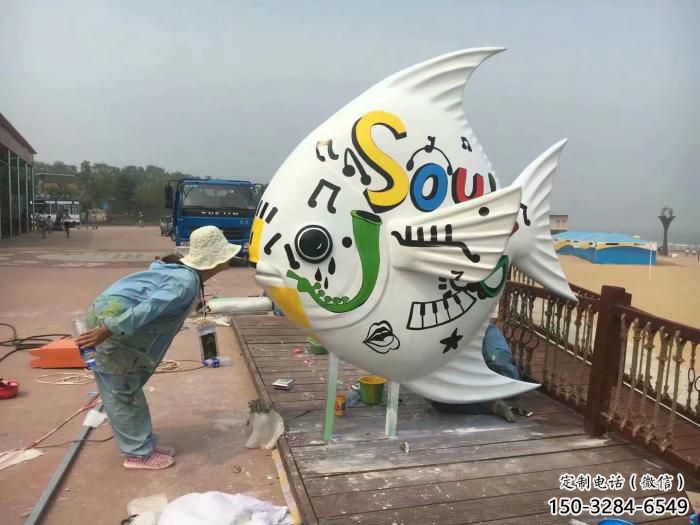 售樓處金魚雕塑 商業(yè)街仿真雕塑 海洋生物擺件