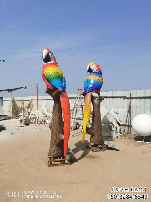 城市鸚鵡雕塑 風(fēng)景區(qū)彩繪雕塑 抽象擺件