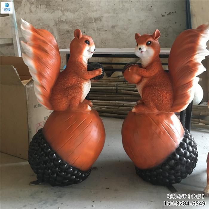 抽象松鼠雕塑 店門口彩繪雕塑 步行街擺件