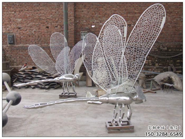 螳螂雕塑，動物雕塑，鏤空工藝雕塑