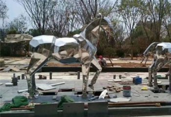 酒店駿馬雕塑 庭院仿真雕塑 彩繪小品