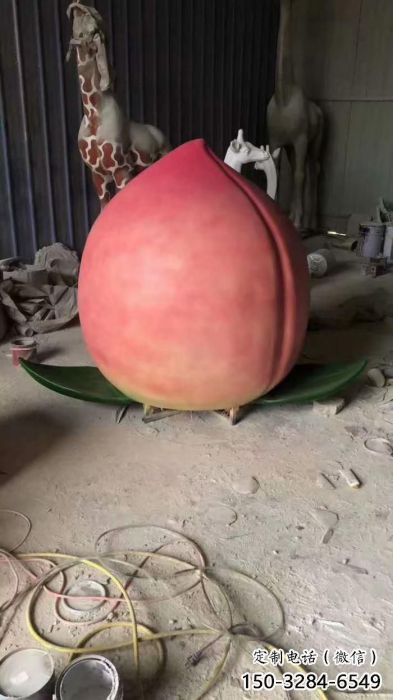 抽象桃子雕塑 店門口彩繪雕塑 步行街擺件