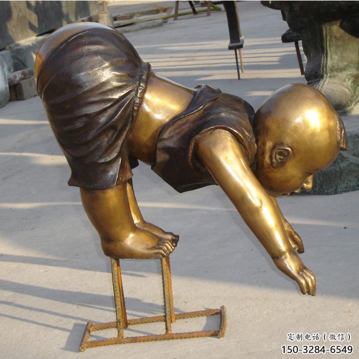 商業街小孩子雕塑供應商 烤漆玩耍雕塑 彩繪童趣雕塑