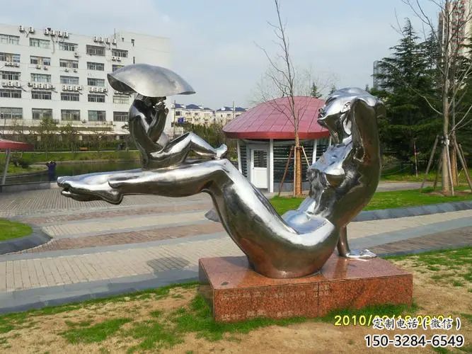 彩繪母親雕塑廠家 戶外女人雕塑 街頭肖像雕塑