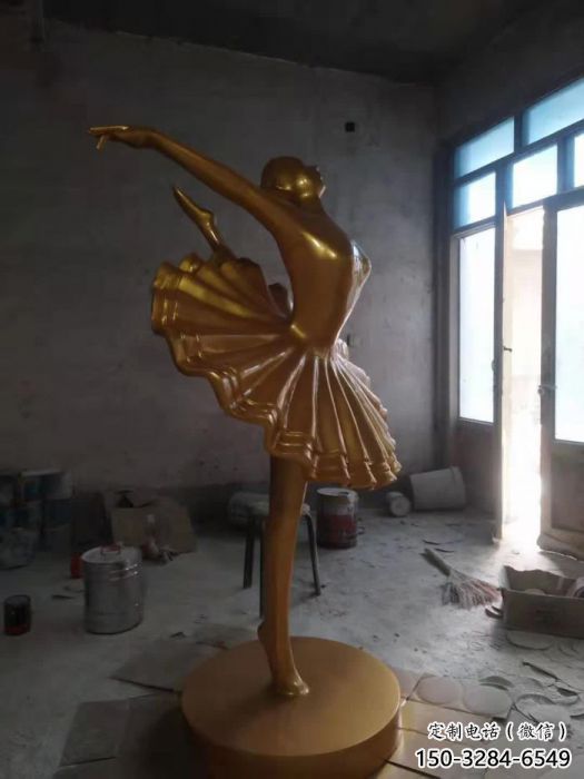 抽象舞蹈雕塑 玻璃鋼演員雕塑 戶外跳舞雕塑