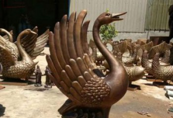 戶外鴨子雕塑廠家，仿真動物， 烤漆工藝