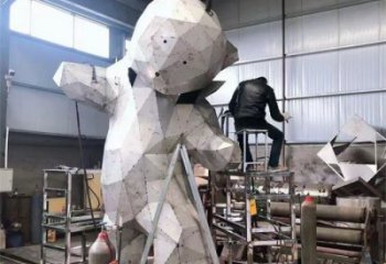 切面大熊雕塑廠家，酒店房地產雕塑，現代景觀動物