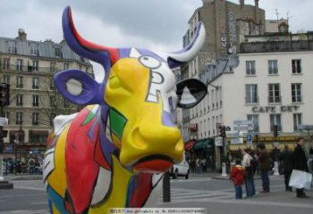 幼兒園小牛雕塑廠家，動物主題，仿古工藝