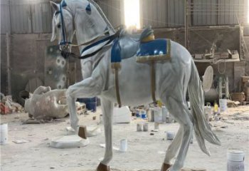 提供戰馬雕塑廠家，仿真主題，彩繪工藝效果