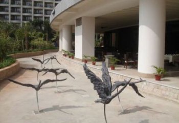 城市大雁雕塑廠家 風景區彩繪雕塑 抽象擺件