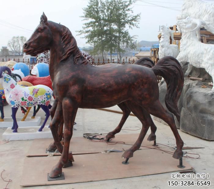 庭院小馬雕塑廠家，動物小品，廣場擺件