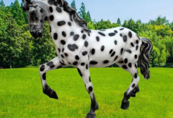 黑白小馬雕塑，仿真主題，烤漆工藝