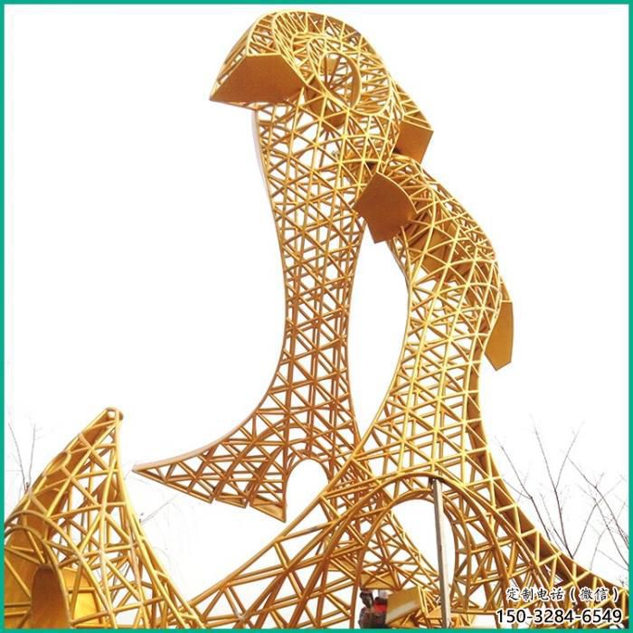 庭院魚形雕塑廠家，烤漆歐式雕塑，網(wǎng)格形式