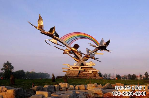 城市白鷺雕塑廠家，廣場動物雕塑，古銅效果