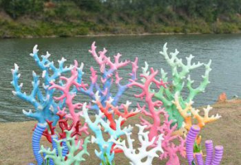 街道珊瑚雕塑廠家，玻璃鋼生物雕塑，古銅效果