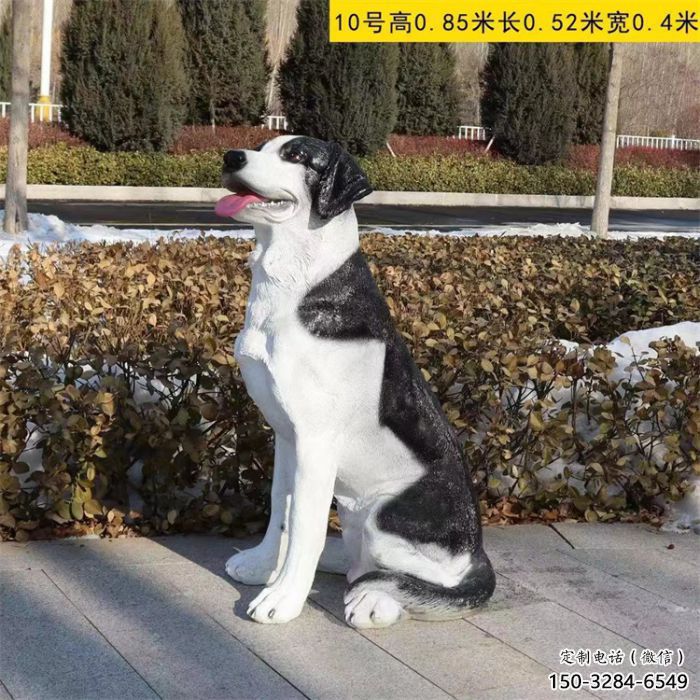 街道哈巴狗雕塑廠家，戶外玻璃鋼動物雕塑，公園擺件效果