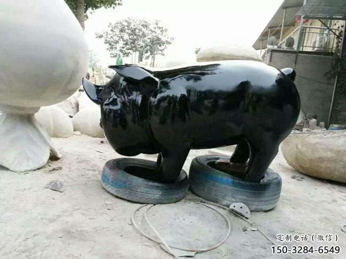 廣場野豬雕塑，戶外動物雕塑，烤漆工藝制造