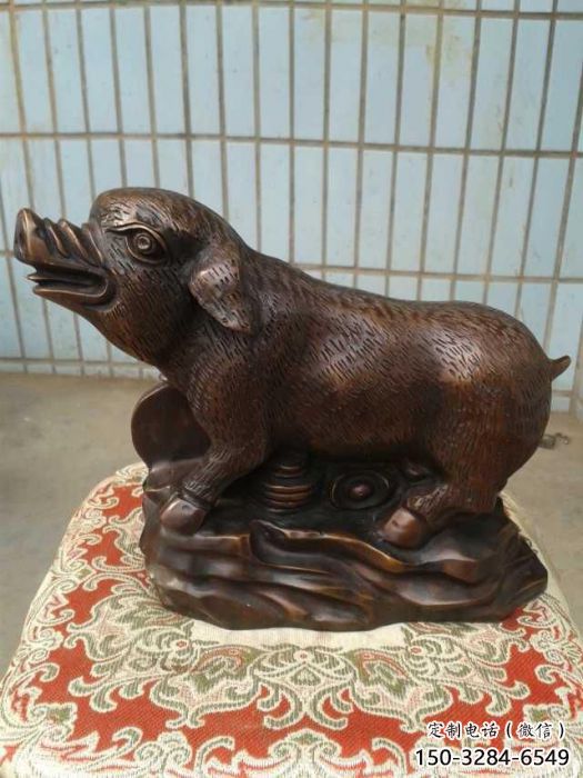 庭院野豬雕塑，軟裝動物雕塑，仿真形式