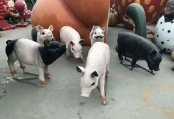 房地產野豬雕塑，仿古動漫雕塑，彩繪制造