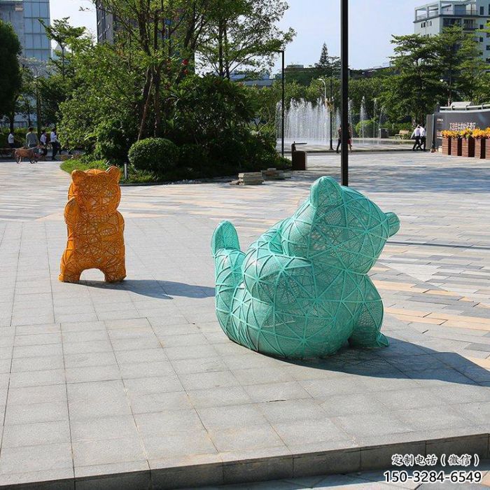 街道狗熊雕塑，鑄銅動物雕塑，古銅效果