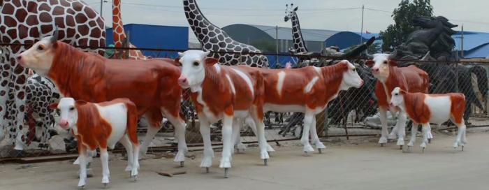 城市公牛雕塑廠家 風景區彩繪雕塑 抽象擺件