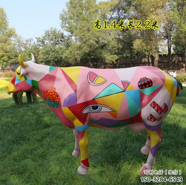 門口公牛雕塑廠家 售樓處仿真雕塑 彩繪小品