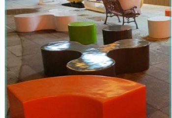 玻璃鋼幾何造型坐凳雕塑制作