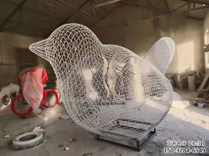 鼓樓鏤空小鳥雕塑精選，陸地擺件，鐵藝鳥兒雕塑精品