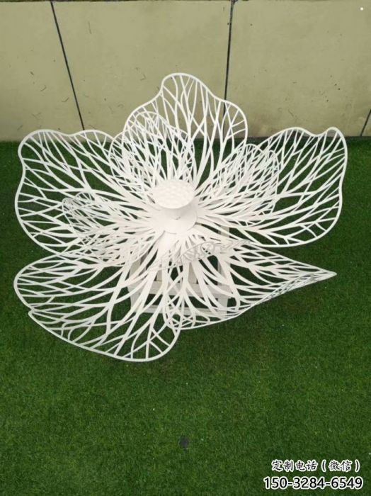 菏澤梨花雕塑供應(yīng)，城市裝飾，鏤空梨花雕塑廠家優(yōu)選