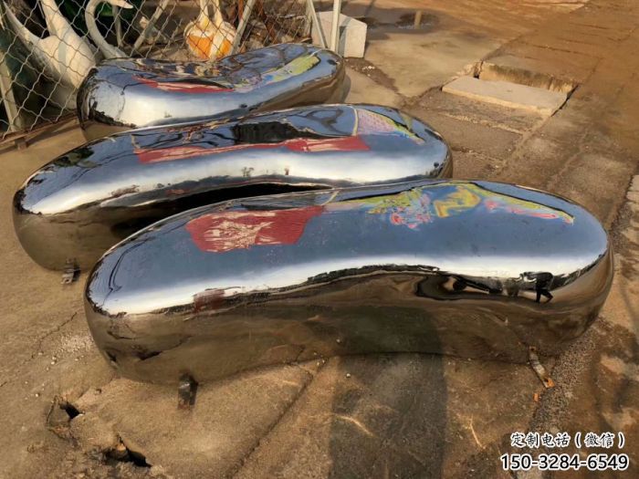 尖草坪坐凳雕塑，小區園林雕塑，不銹鋼鏡面效果