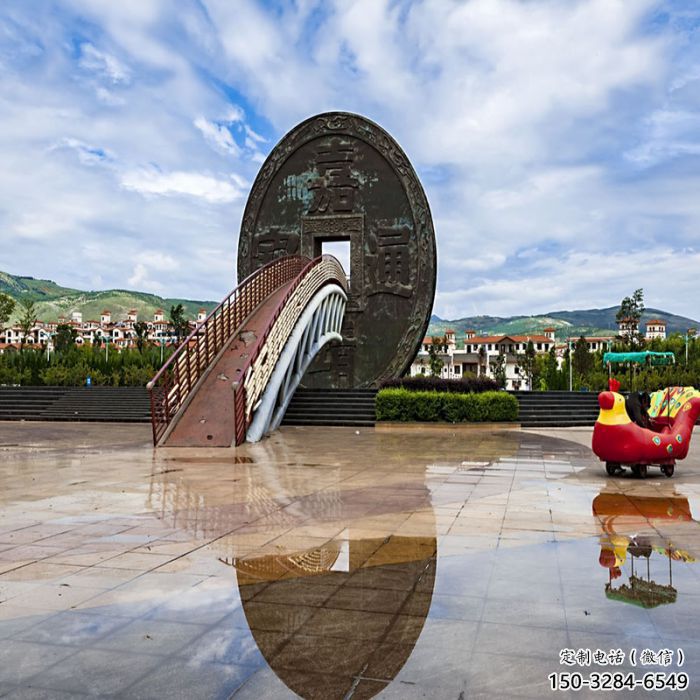 嘉興步行街古幣雕塑