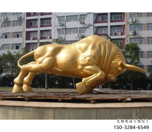 北碚風景區(qū)開荒牛雕塑